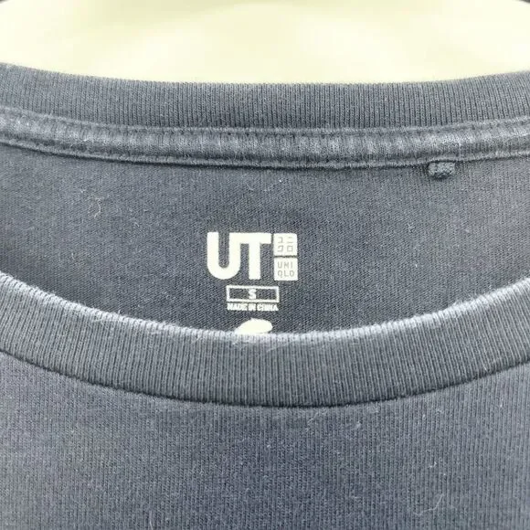 Uniqlo Mickey Manga Art Graphic T Shirt Women's Size S Navy Blue Disney - Picture 4 of 6